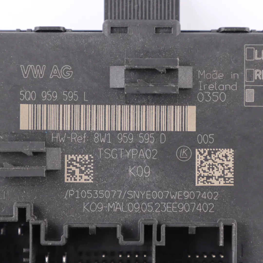 8Y Hinter Tür Steuermodul Einheit ECU Fahrer Seite Links für Audi A3 mit Teilenummer 5Q0959595L Audi A3 8Y Hinter Tür Steuermodul Einheit ECU Fahrer Seite Links - SKU 5Q0959595L - Teilenummer 5Q0959595L