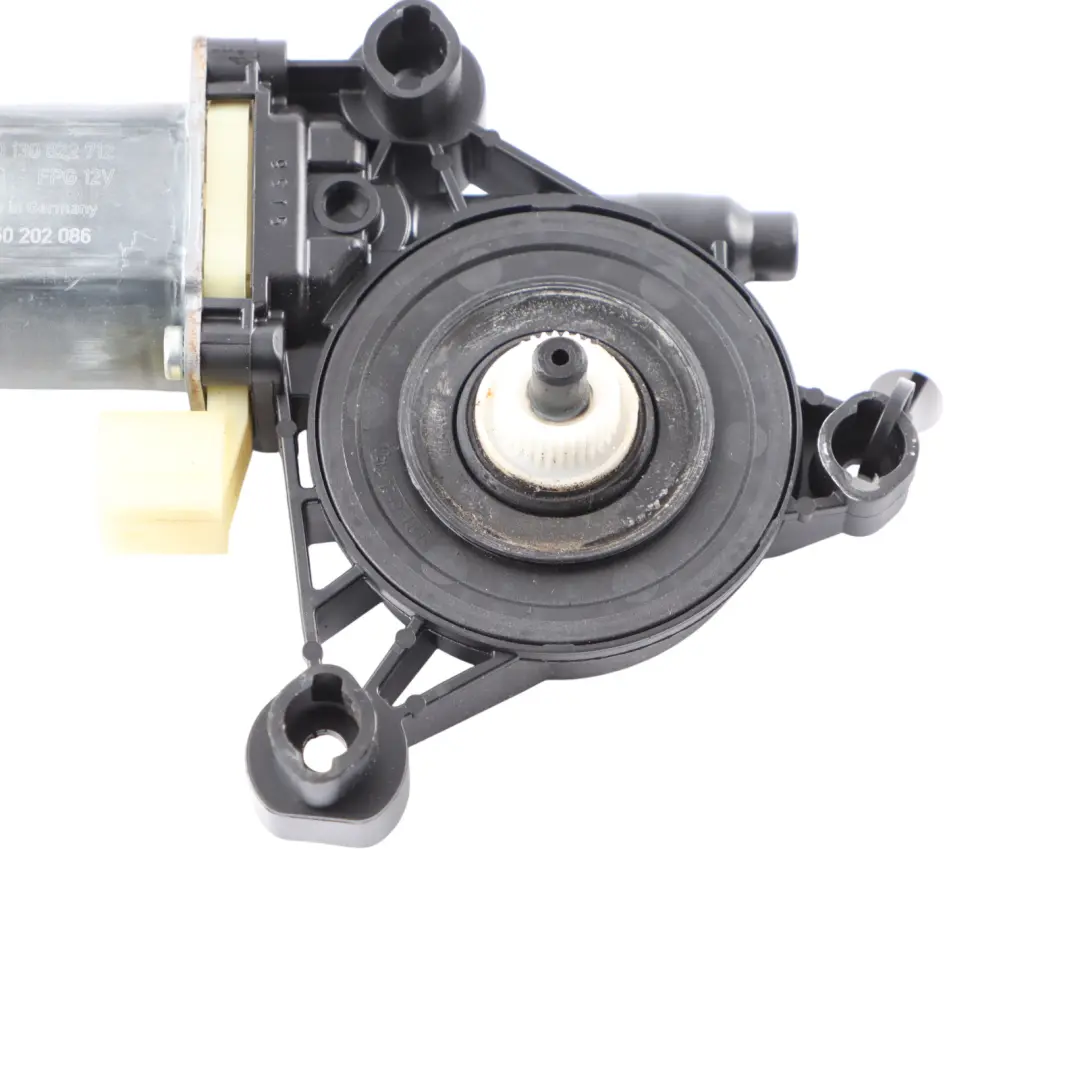  Window Motor Audi A3 8V Seat Leon 5F Lifter Door Rear Right O/S - SKU 5Q0959802 - Part number 5Q0959802