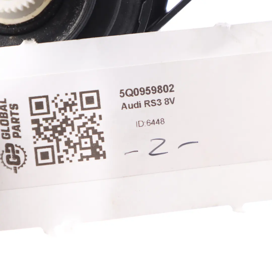 Window Motor Audi A3 8V Seat Leon 5F Lifter Door Rear Right O/S to with Part number 5Q0959802 Window Motor Audi A3 8V Seat Leon 5F Lifter Door Rear Right O/S - SKU 5Q0959802 - Part number 5Q0959802