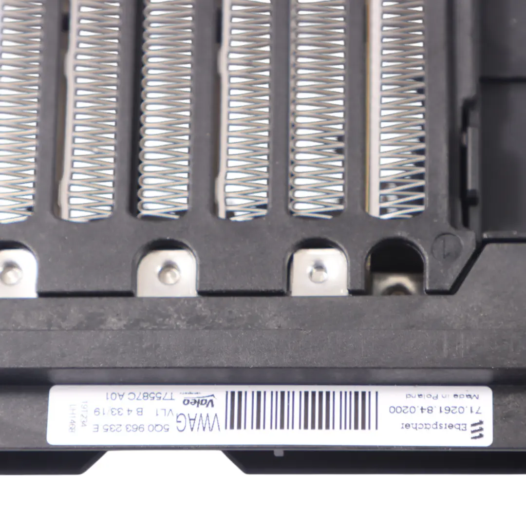 Nagrzewnica Elektryczna Matrix do AUDI A3 8V VW Golf 7 o numerze 5Q0963235E AUDI A3 8V VW Golf 7 Nagrzewnica Elektryczna Matrix - SKU 5Q0963235E - Numer Części 5Q0963235E