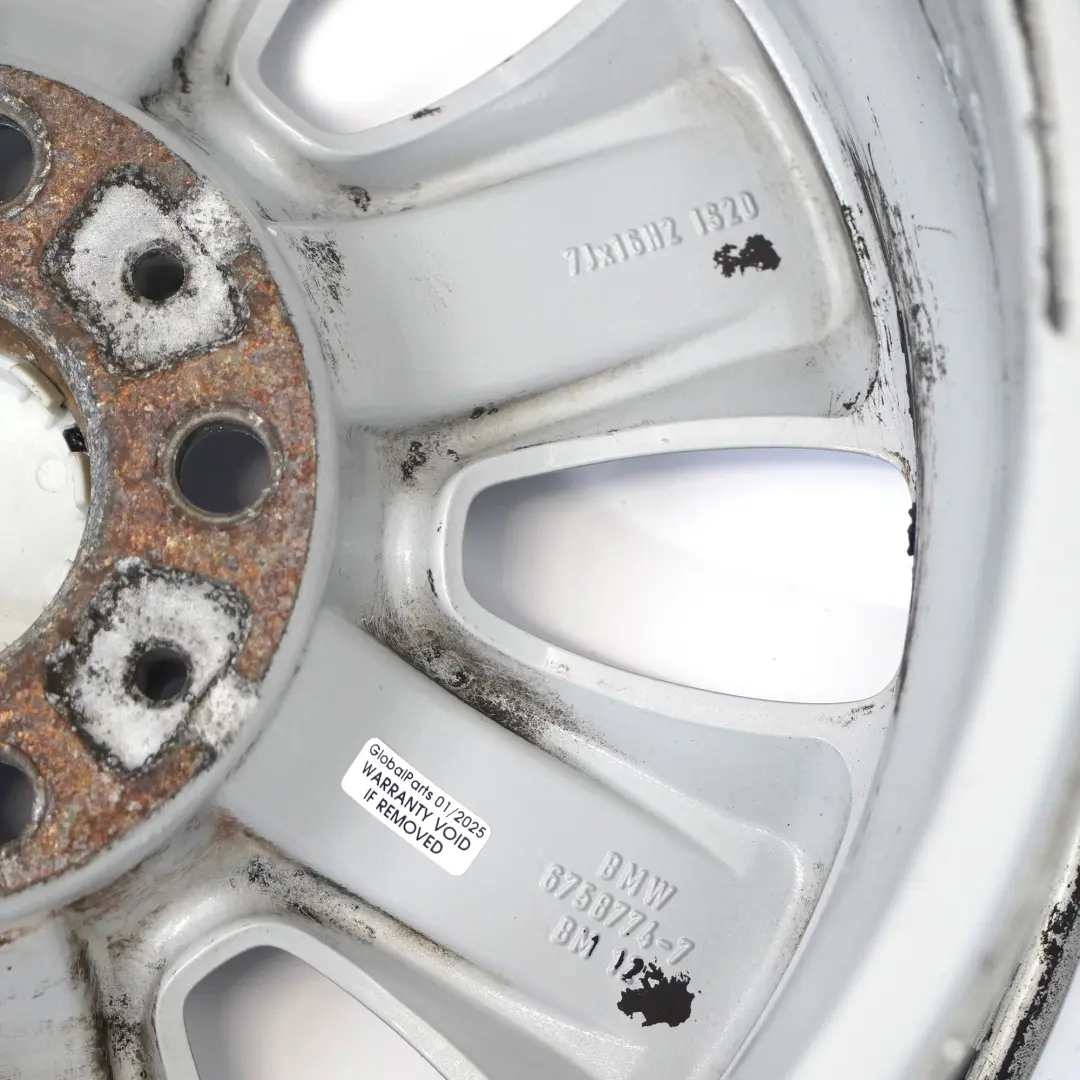 Cerchio In Lega Star Spoke 115 16" 7J Et:20 per BMW E60 E61 con numero di parte 6758774 BMW E60 E61 Cerchio In Lega Star Spoke 115 16" 7J Et:20 - SKU 6758774-3 - Numero di parte 6758774