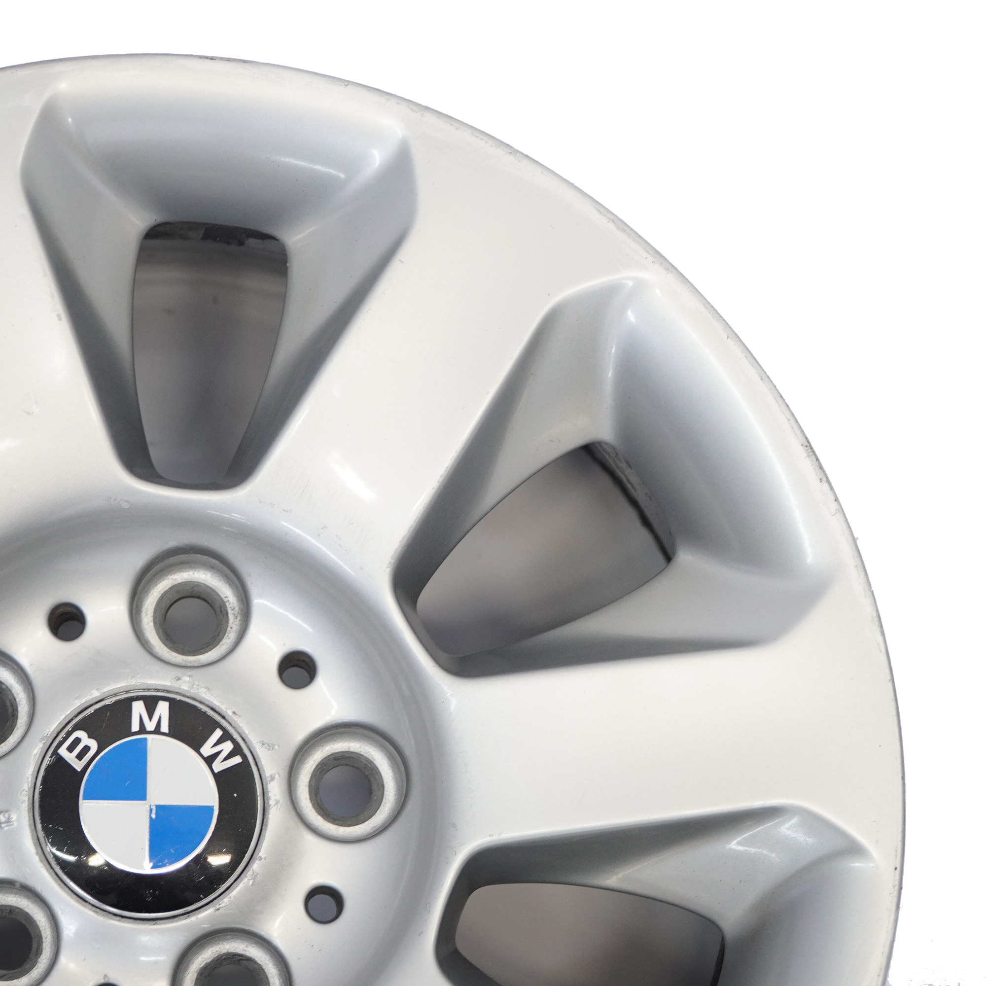 Ｆ８３●ＢＭＷ　Ｅ６０純正●16インチ1本●7J PCD120 OFF+20●● E60 7J Wheel Ｆ３０系３シリーズ純正を ＢＭＷ３シリーズ純正１６インチ入庫です。 0