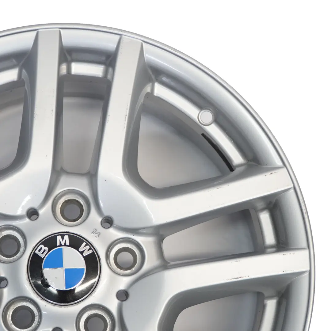 Jante en alliage léger argenté à rayons V 130 17" 7,5J ET:40 pour BMW X5 E53 à propos du numéro de pièce 6761929 BMW X5 E53 Jante en alliage léger argenté à rayons V 130 17" 7,5J ET:40 - SKU 6761929-1 - Numéro de pièce 6761929