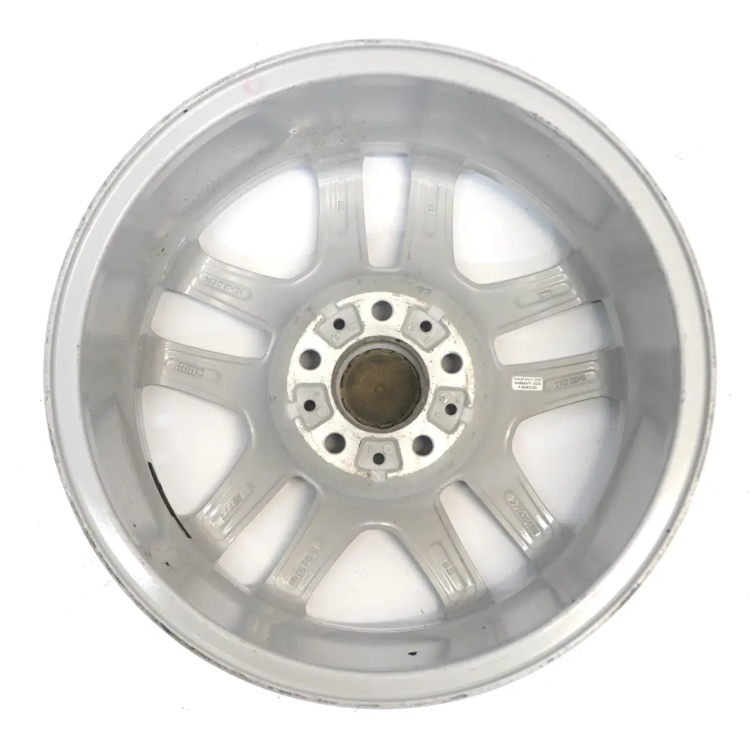 Cerchi in lega leggera argento a V raggi 130 17" 7,5J ET:40 per BMW X5 E53 con numero di parte 6761929 BMW X5 E53 Cerchi in lega leggera argento a V raggi 130 17" 7,5J ET:40 - SKU 6761929-1 - Numero di parte 6761929