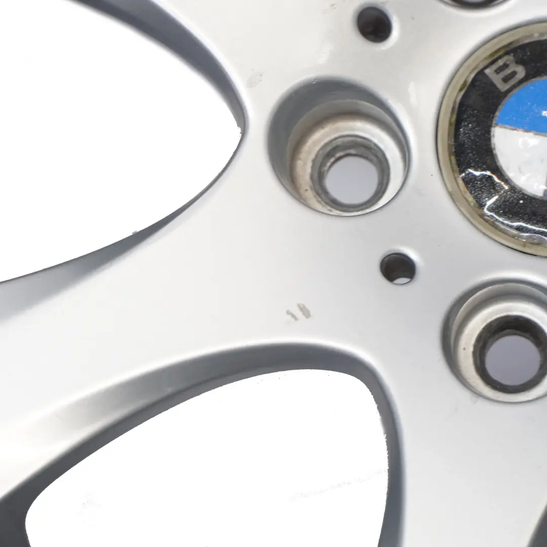 Cerchio in lega 17" a raggi stellari 185 8J ET:34 per BMW E90 E91 E92 con numero di parte 6764623 BMW E90 E91 E92 Cerchio in lega 17" a raggi stellari 185 8J ET:34 - SKU 6764623-1 - Numero di parte 6764623