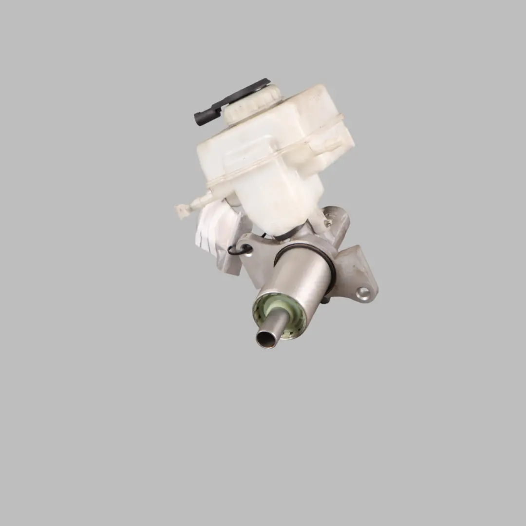 Brake Master Cylinder Expansion Tank to BMW X5 E70 F15 E71 F16 with Part number 6772930 BMW X5 E70 F15 E71 F16 Brake Master Cylinder Expansion Tank - SKU 6772930 - Part number 6772930