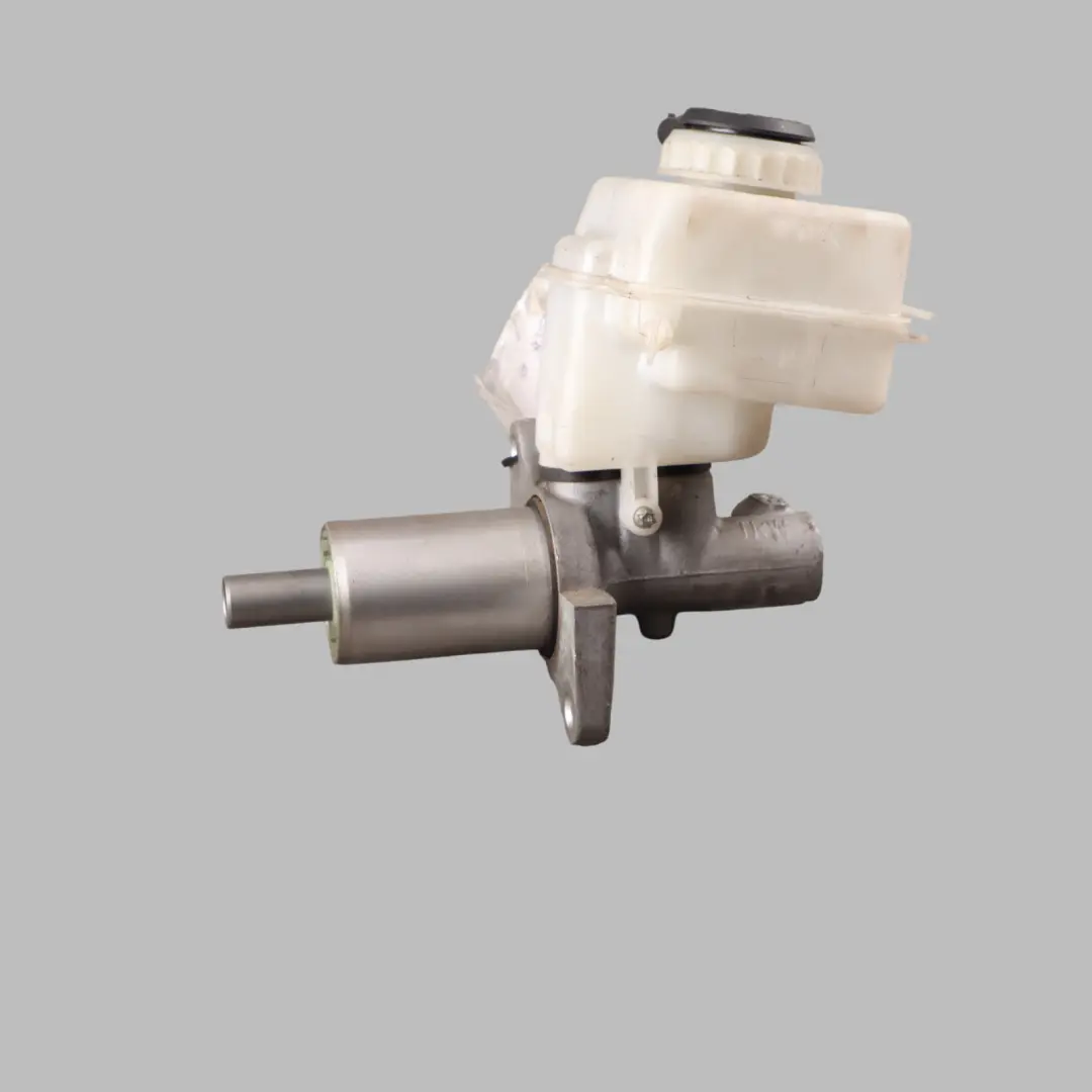 Brake Master Cylinder Expansion Tank to BMW X5 E70 F15 E71 F16 with Part number 6772930 BMW X5 E70 F15 E71 F16 Brake Master Cylinder Expansion Tank - SKU 6772930 - Part number 6772930