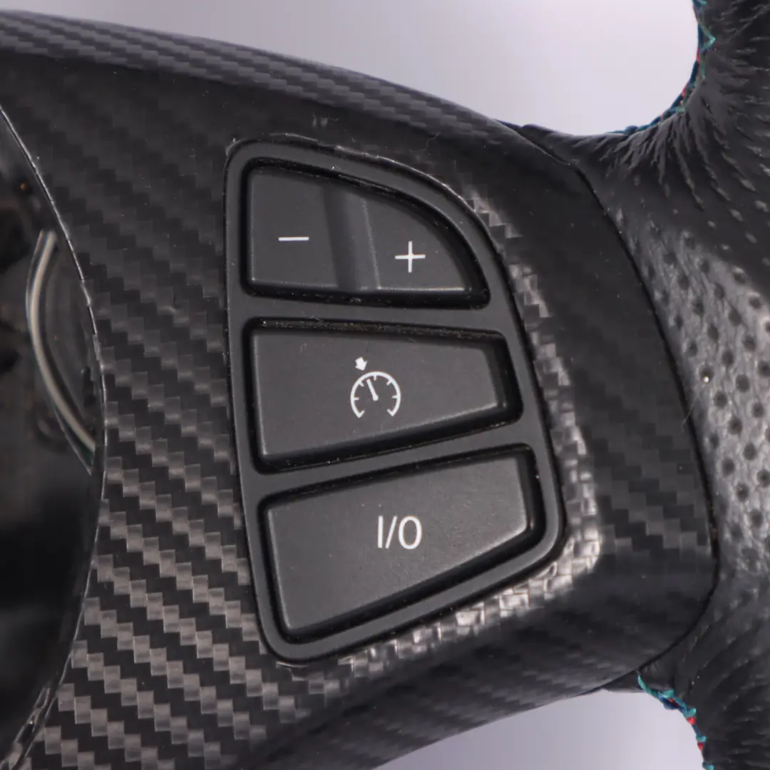 Sportivo in Pelle Nera Alcantara M-tricolore per BMW X3 E83 X5 E53 Volante con numero di parte 6778404 BMW X3 E83 X5 E53 Volante Sportivo in Pelle Nera Alcantara M-tricolore - SKU 6778404-4 - Numero di parte 6778404