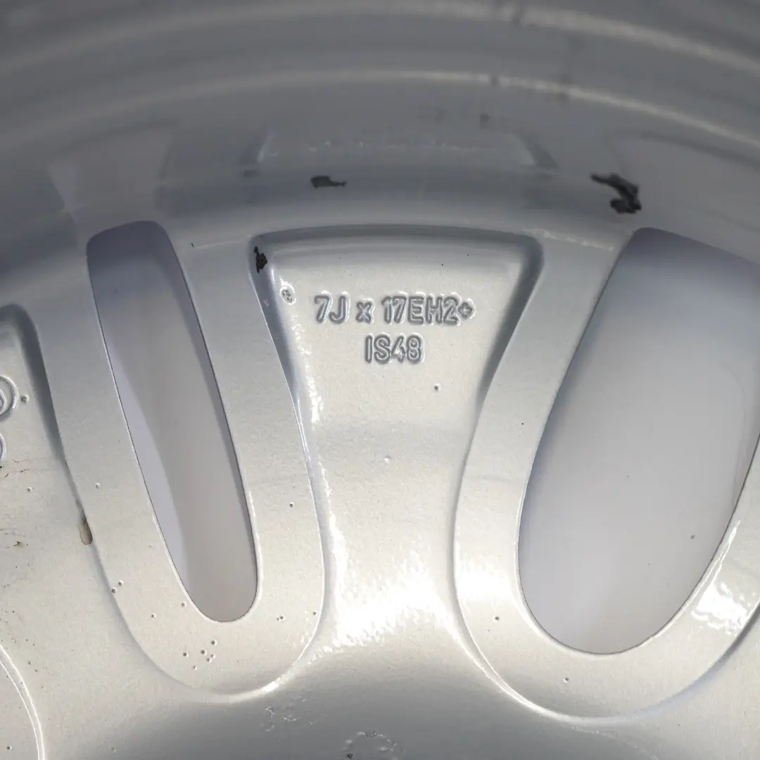 Alloy Rim 17" Mini R55 R56 R57 Silver Shield 7J ET:48 to Silver Wheel with Part number 6789797 Silver Wheel Alloy Rim 17" Mini R55 R56 R57 Silver Shield 7J ET:48 - SKU 6789797-2 - Part number 6789797