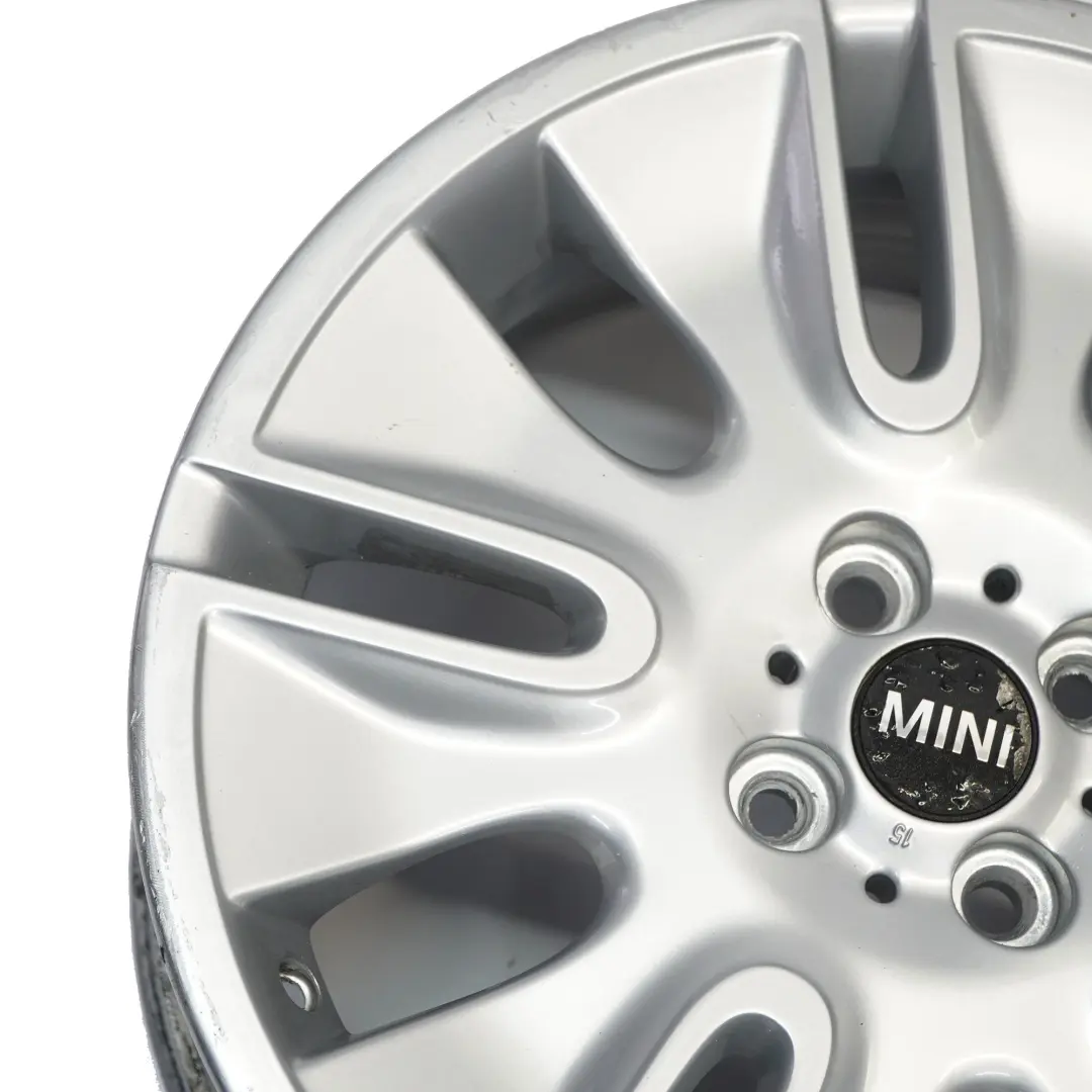 Llanta de aleación 17" Mini R55 R56 R57 Escudo de plata 7J ET:48 para con número de pieza 6789797 Llanta de aleación 17" Mini R55 R56 R57 Escudo de plata 7J ET:48 - SKU 6789797-2 - Número de pieza 6789797