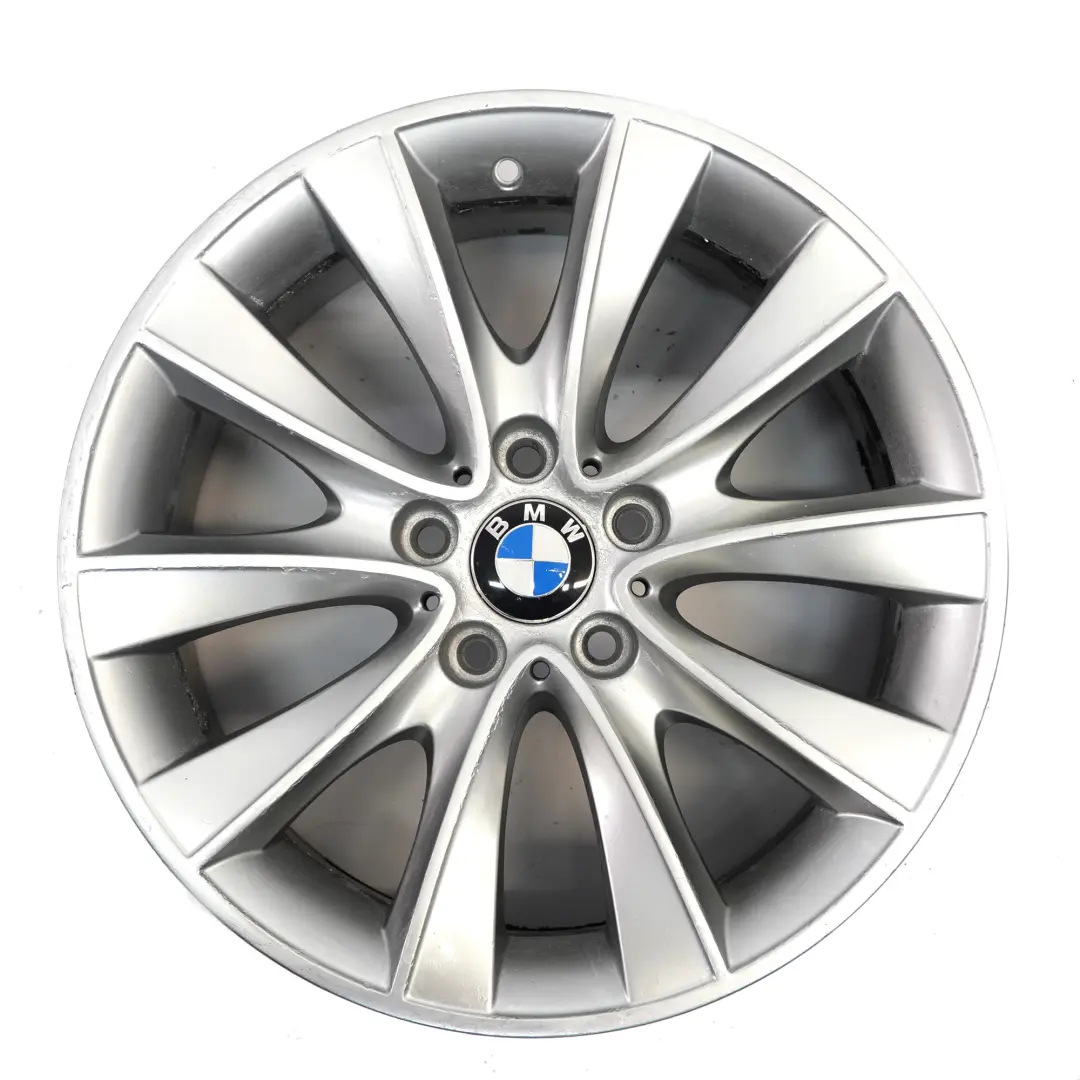 Llanta aleación plateada 18" BMW F01 F02 F07 F12 V-Spoke 425 8J ET:30 para con número de pieza 6851075 Llanta aleación plateada 18" BMW F01 F02 F07 F12 V-Spoke 425 8J ET:30 - SKU 6851075-1 - Número de pieza 6851075