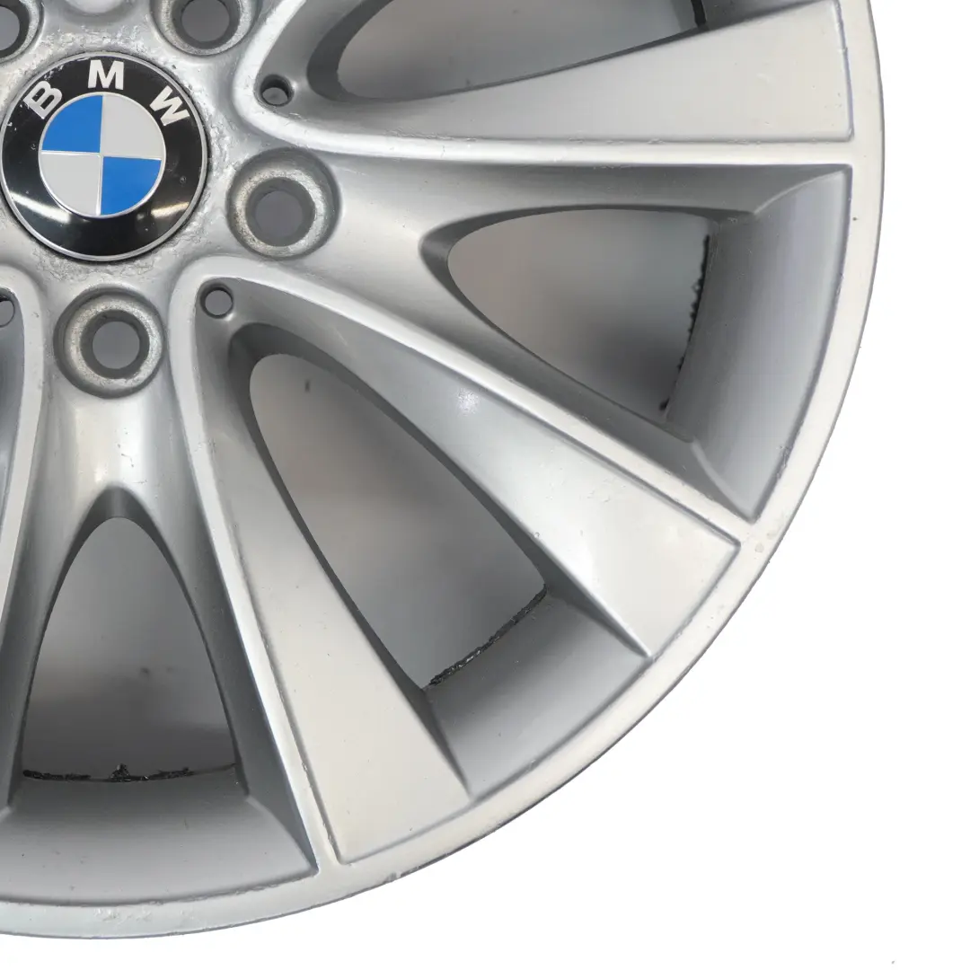 Cerchio in lega argento 18" BMW F01 F02 F07 F12 F13 V-Spoke 425 8J ET:30 per con numero di parte 6851075 Cerchio in lega argento 18" BMW F01 F02 F07 F12 F13 V-Spoke 425 8J ET:30 - SKU 6851075-2 - Numero di parte 6851075