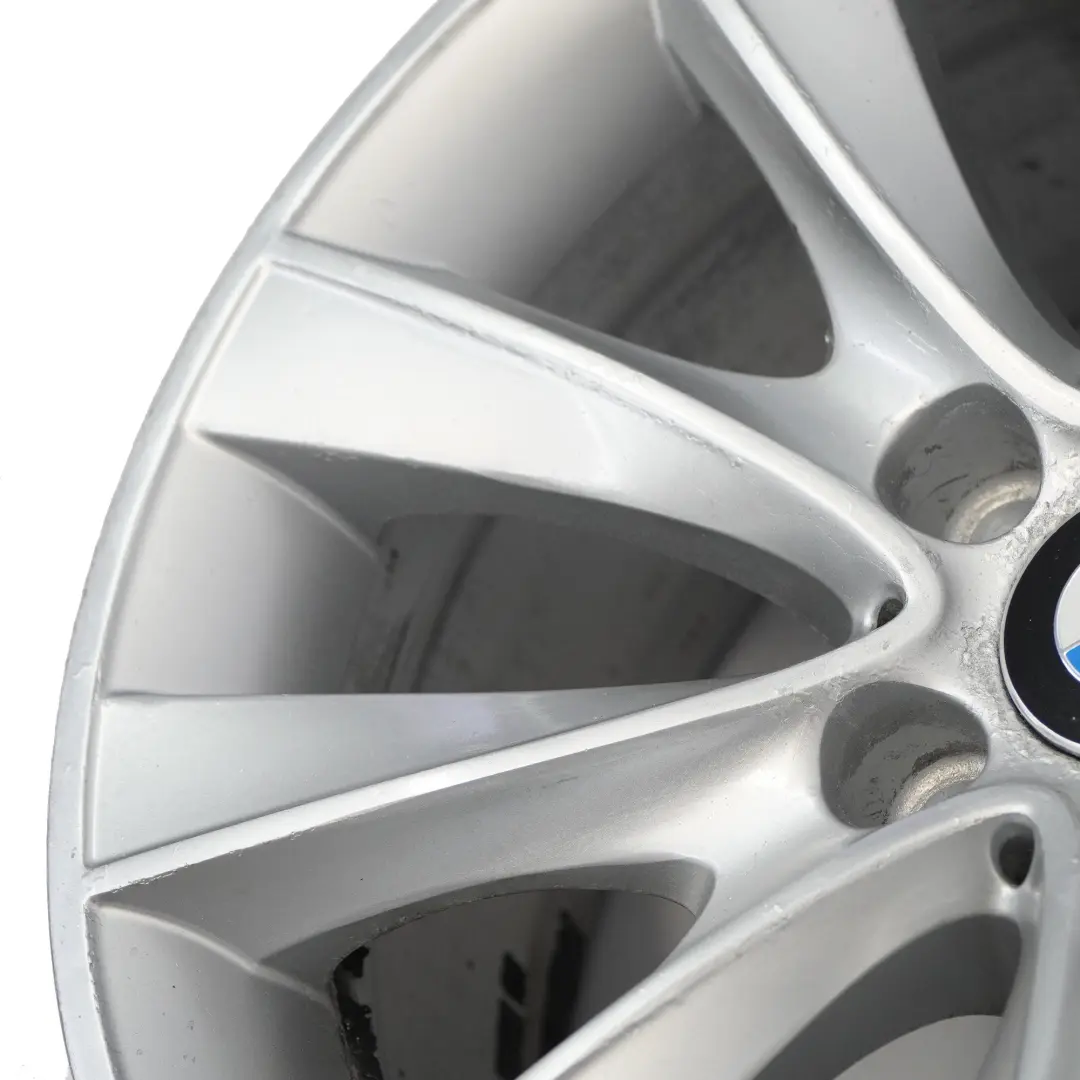 Srebrna Felga Aluminiowa 18" 425 8J ET:30 do BMW F01 F02 F07 F12 F13 o numerze 6851075 BMW F01 F02 F07 F12 F13 Srebrna Felga Aluminiowa 18" 425 8J ET:30 - SKU 6851075-2 - Numer Części 6851075