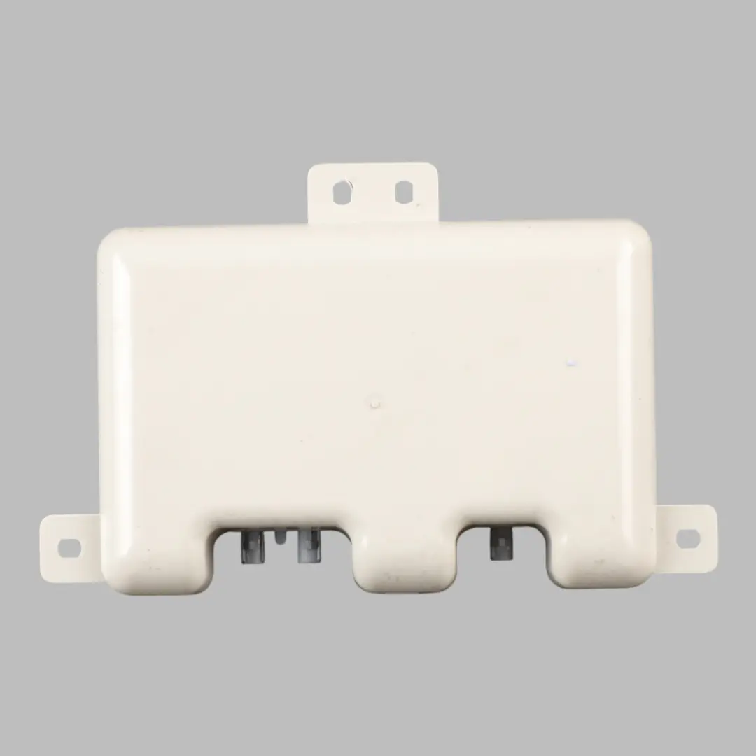 Aerial Amplifier Booster Roof Antenna Module Unit Control to BMW F06 with Part number 6943023 BMW F06 Aerial Amplifier Booster Roof Antenna Module Unit Control - SKU 6943023 - Part number 6943023