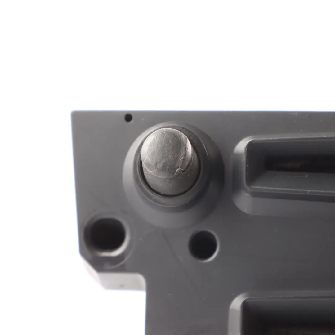 CCC CD Professional Navigation System Controller Radio Unit to BMW E60 E61 with Part number 6948507 BMW E60 E61 CCC CD Professional Navigation System Controller Radio Unit - SKU 6948507 - Part number 6948507