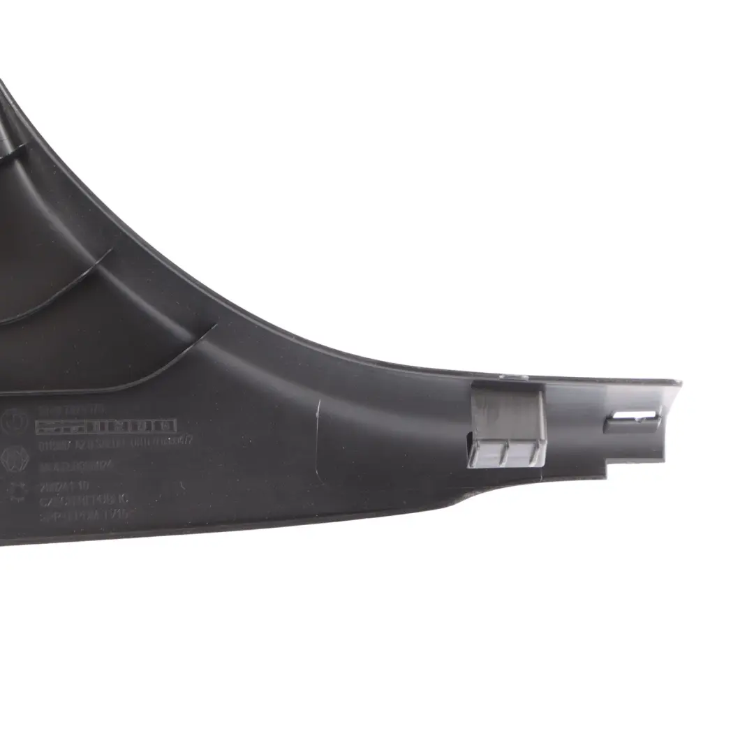 F74 Rivestimento Del Montante B Pannello Destro Nero per BMW F44 con numero di parte 6999472 BMW F44 F74 Rivestimento Del Montante B Pannello Destro Nero - SKU 6999472 - Numero di parte 6999472