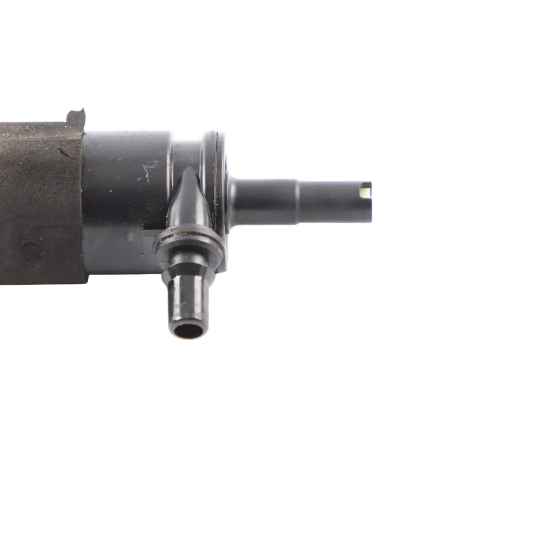 Audi A3 8V Pompe de lavage de phare Pompe de nettoyage de lampe Buse - SKU 6R0955681 - Numéro de pièce 6R0955681
