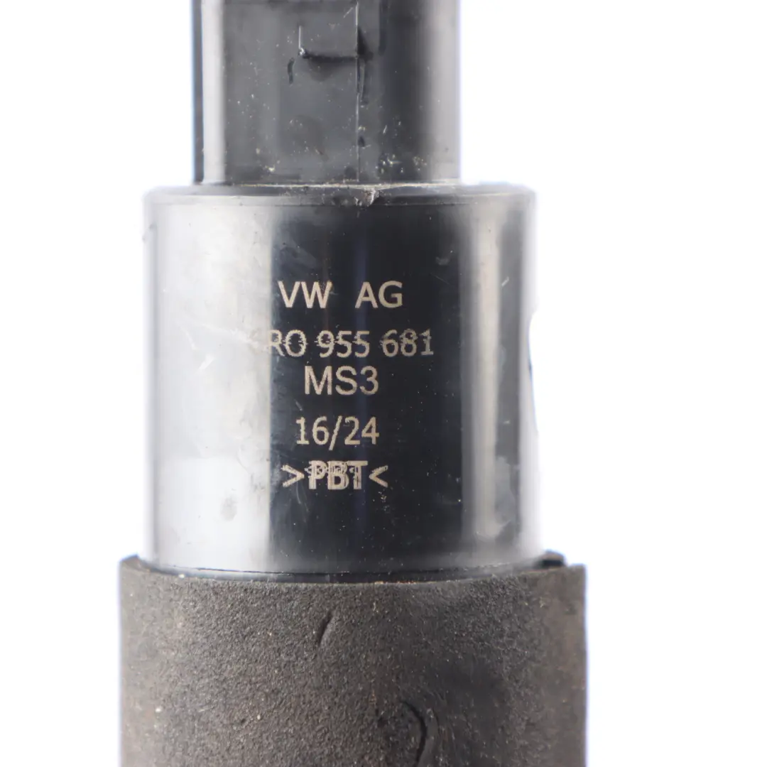 Audi A3 8V Pompe de lavage de phare Pompe de nettoyage de lampe Buse - SKU 6R0955681 - Numéro de pièce 6R0955681