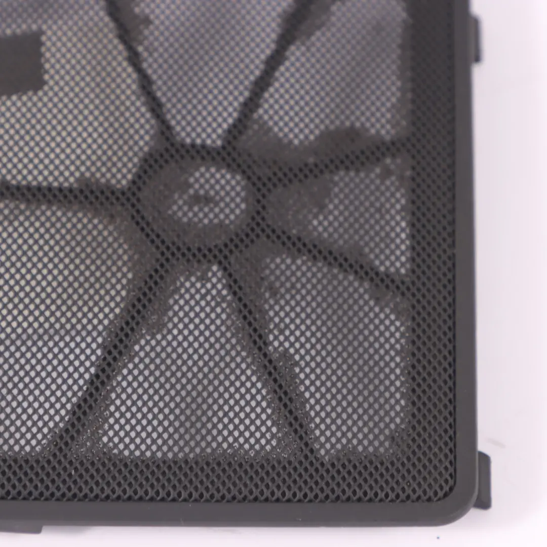 Habillage de la grille d'enceinte de la tablette arrière pour BMW E60 à propos du numéro de pièce 7035521 BMW E60 Habillage de la grille d'enceinte de la tablette arrière - SKU 7035521 - Numéro de pièce 7035521