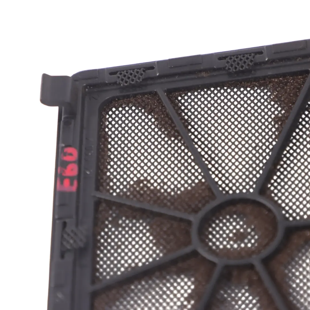 Habillage de la grille d'enceinte de la tablette arrière pour BMW E60 à propos du numéro de pièce 7035521 BMW E60 Habillage de la grille d'enceinte de la tablette arrière - SKU 7035521 - Numéro de pièce 7035521