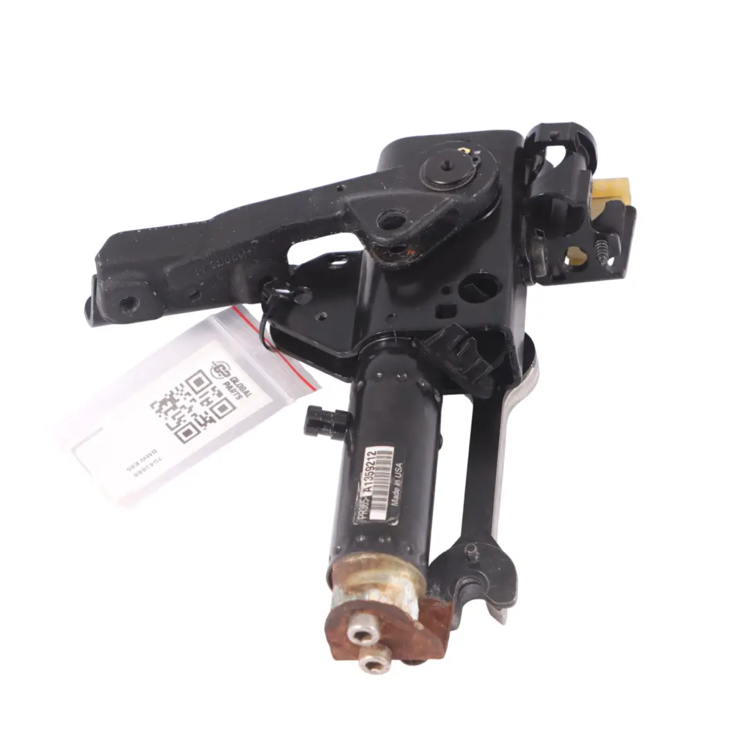 Zawias Dachu Składanego Prawy do BMW Z4 E85 o numerze 7043888 BMW Z4 E85 Zawias Dachu Składanego Prawy - SKU 7043888 - Numer Części 7043888