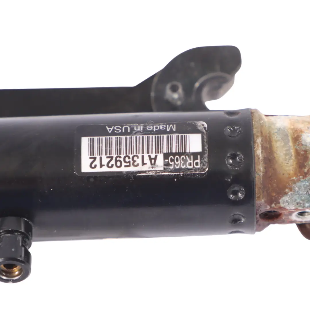 Charnière de toit pliante droite pour BMW Z4 E85 à propos du numéro de pièce 7043888 BMW Z4 E85 Charnière de toit pliante droite - SKU 7043888 - Numéro de pièce 7043888