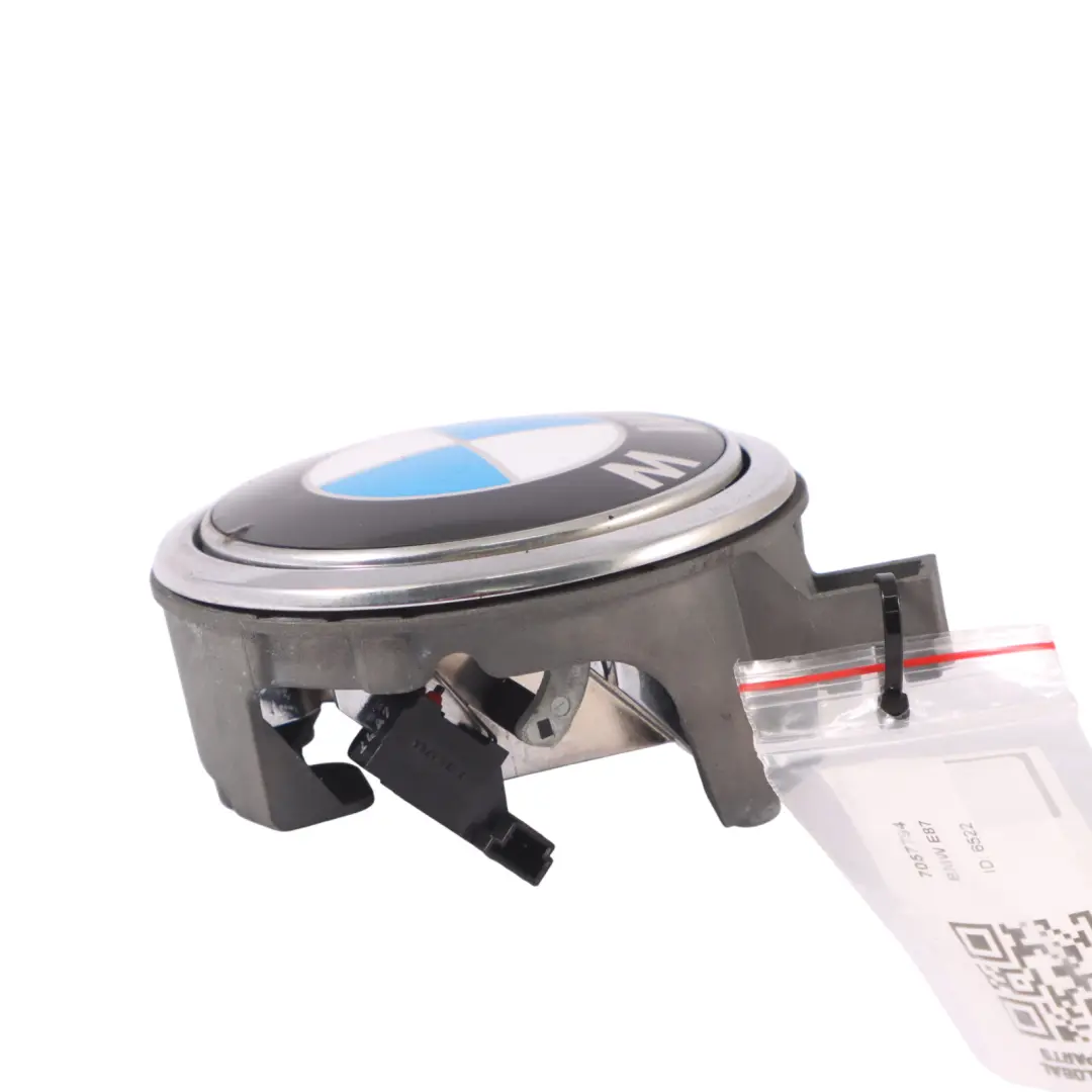 Emblem Button Tailgate Badge Open Opening 7200938 to BMW E81 E87 LCI with Part number 7057794 BMW E81 E87 LCI Emblem Button Tailgate Badge Open Opening 7200938 - SKU 7057794 - Part number 7057794