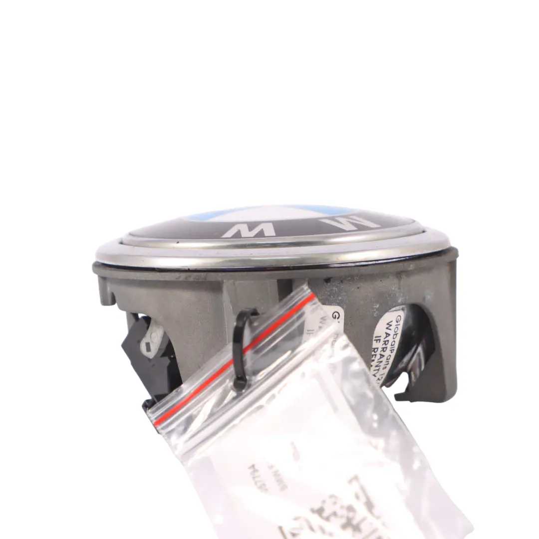 BMW E81 E87 LCI Bouton d'emblème Ouverture du badge de hayon 7200938 - SKU 7057794 - Numéro de pièce 7057794