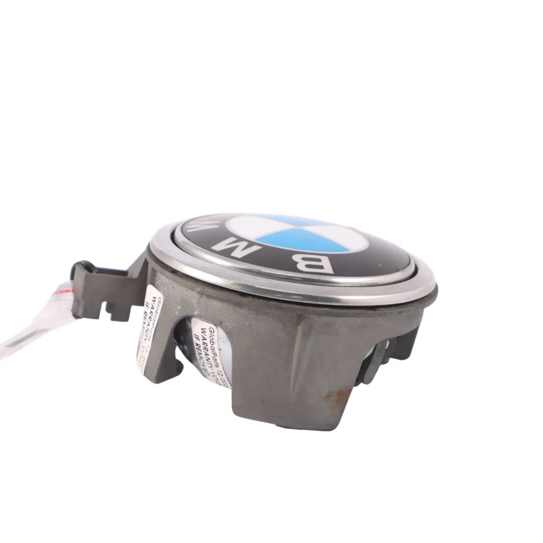 BMW E81 E87 LCI Bouton d'emblème Ouverture du badge de hayon 7200938 - SKU 7057794 - Numéro de pièce 7057794