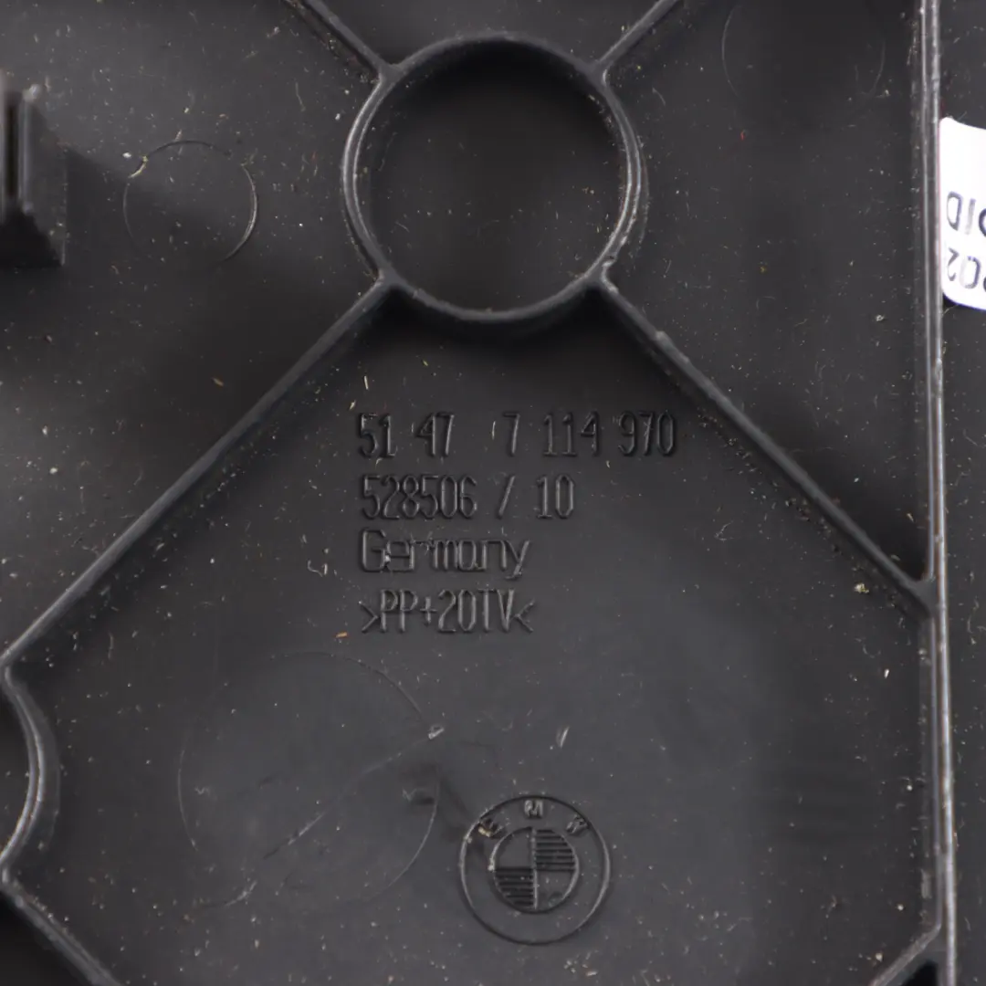 Ablagen Gepäckraumboden Staufach links 5147 für BMW 5 er E61 Lci mit Teilenummer 51477114970 BMW 5 er E61 Lci Ablagen Gepäckraumboden Staufach links 5147 - SKU 7114970 - Teilenummer 51477114970