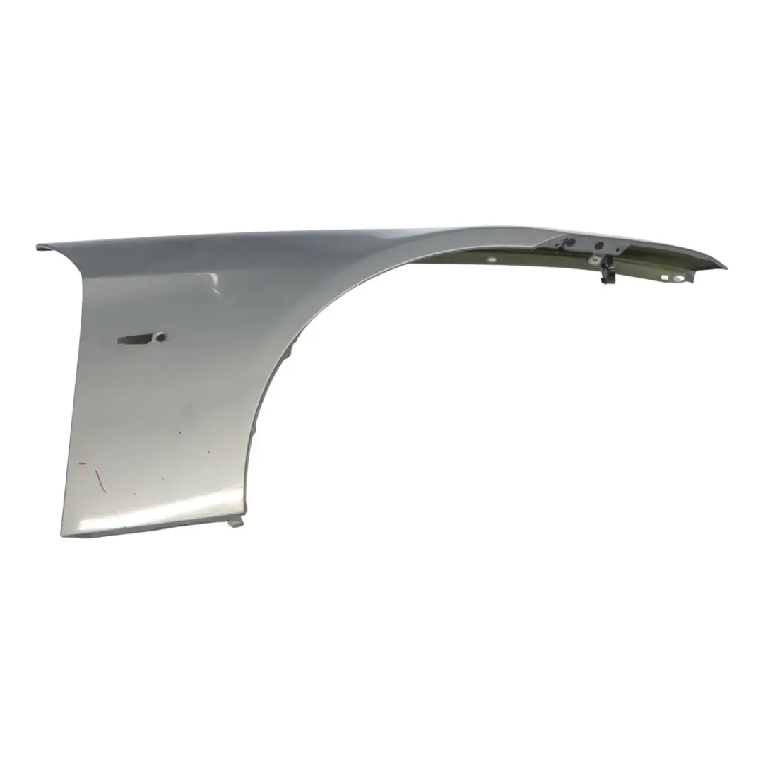 Aile du panneau latéral avant droit Spacegrau Space Grey A52 pour BMW E90 E91 à propos du numéro de pièce 7135680 BMW E90 E91 Aile du panneau latéral avant droit Spacegrau Space Grey A52 - SKU 7135680-SCG3 - Numéro de pièce 7135680