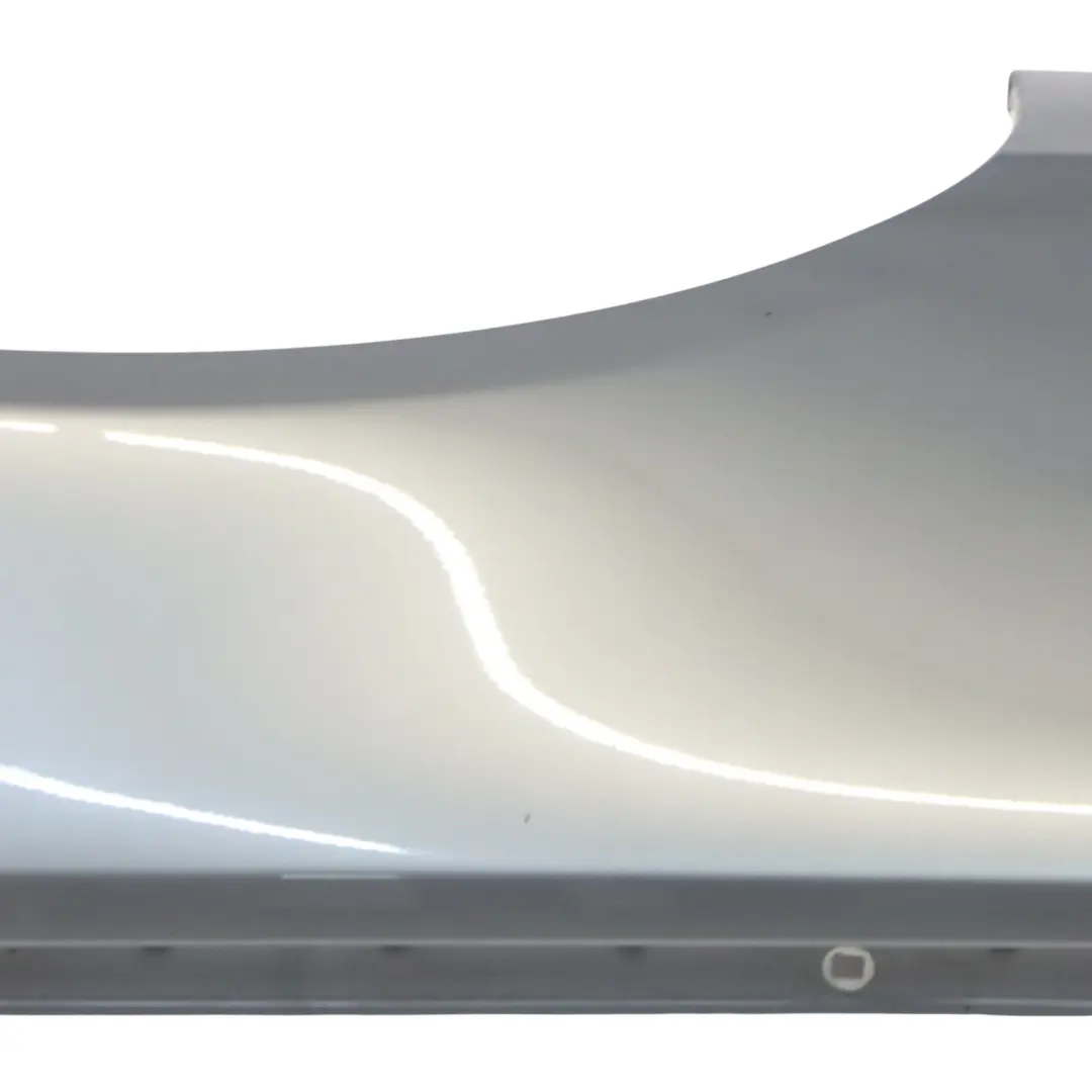 Aile du panneau latéral avant droit Spacegrau Space Grey A52 pour BMW E90 E91 à propos du numéro de pièce 7135680 BMW E90 E91 Aile du panneau latéral avant droit Spacegrau Space Grey A52 - SKU 7135680-SCG3 - Numéro de pièce 7135680