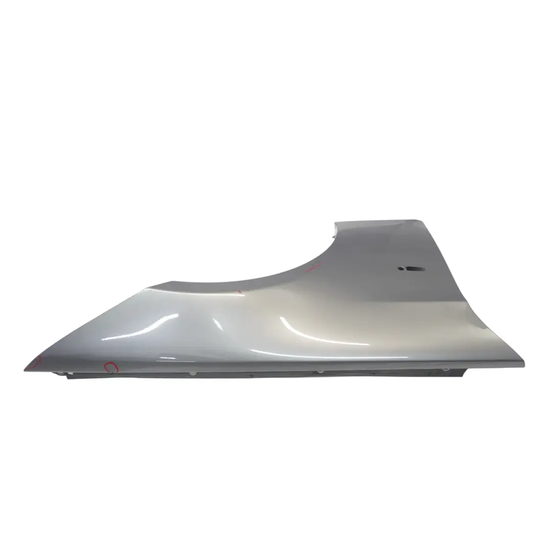 Panel Lateral Guardabarros Delantero Derecho Spacegrau - A52 para BMW E90 E91 con número de pieza 7135680 BMW E90 E91 Panel Lateral Guardabarros Delantero Derecho Spacegrau - A52 - SKU 7135680-SCG4 - Número de pieza 7135680