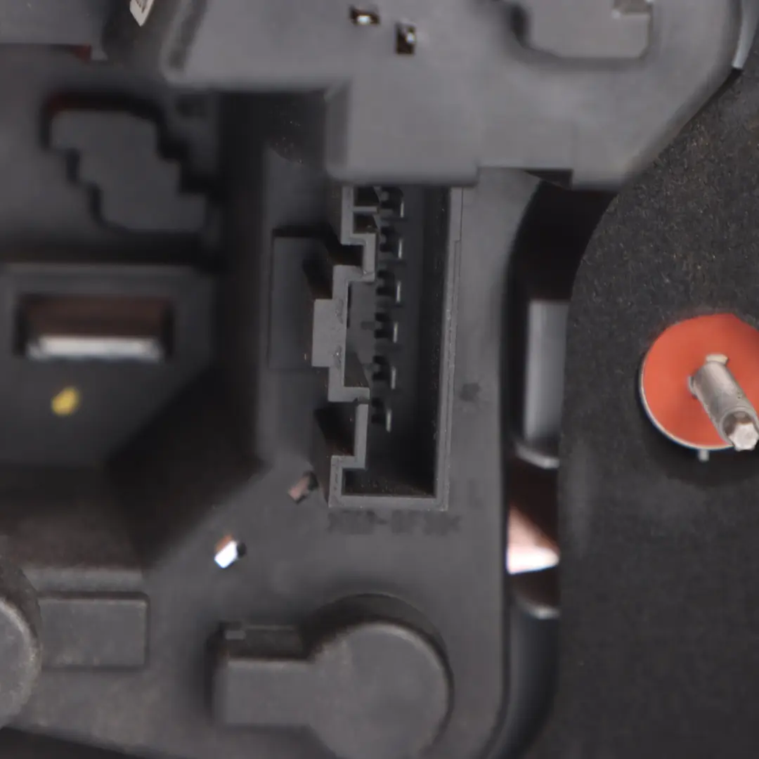 Lamp BMW E92 Coupe Light In The Side Panel Left N/S to Rear with Part number 7174403 Rear Lamp BMW E92 Coupe Light In The Side Panel Left N/S - SKU 7174403-4 - Part number 7174403