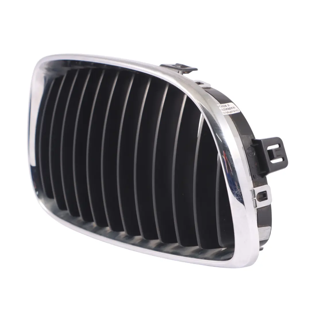 Trim Kidney Griglia Cromata Anteriore Destra per BMW E81 E87 E87N LCI con numero di parte 7179656 BMW E81 E87 E87N LCI Trim Kidney Griglia Cromata Anteriore Destra - SKU 7179656 - Numero di parte 7179656
