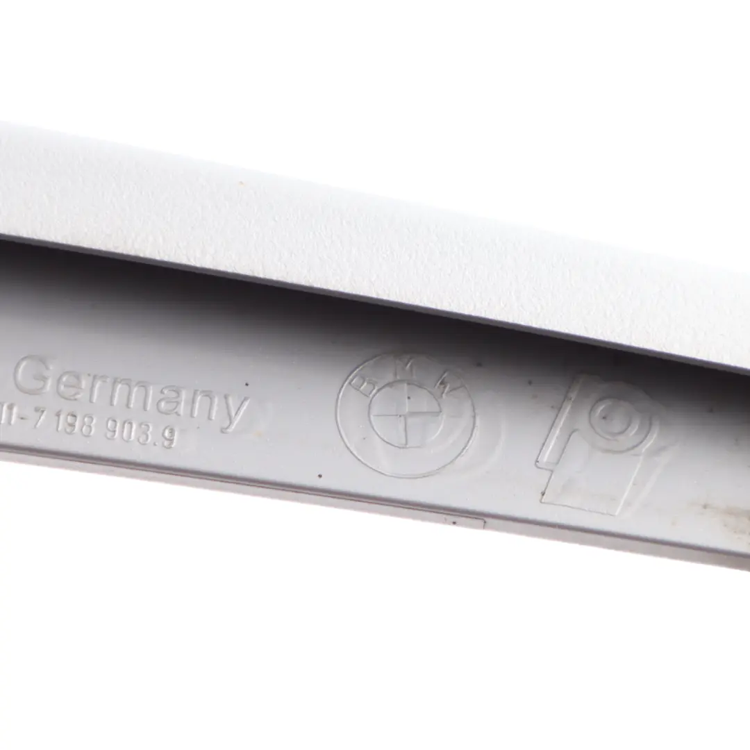 Stoßfängerverkleidung Frontblende Abdeckung Unten Links für BMW E90 E91 LCI mit Teilenummer 7198903 BMW E90 E91 LCI Stoßfängerverkleidung Frontblende Abdeckung Unten Links - SKU 7198903 - Teilenummer 7198903