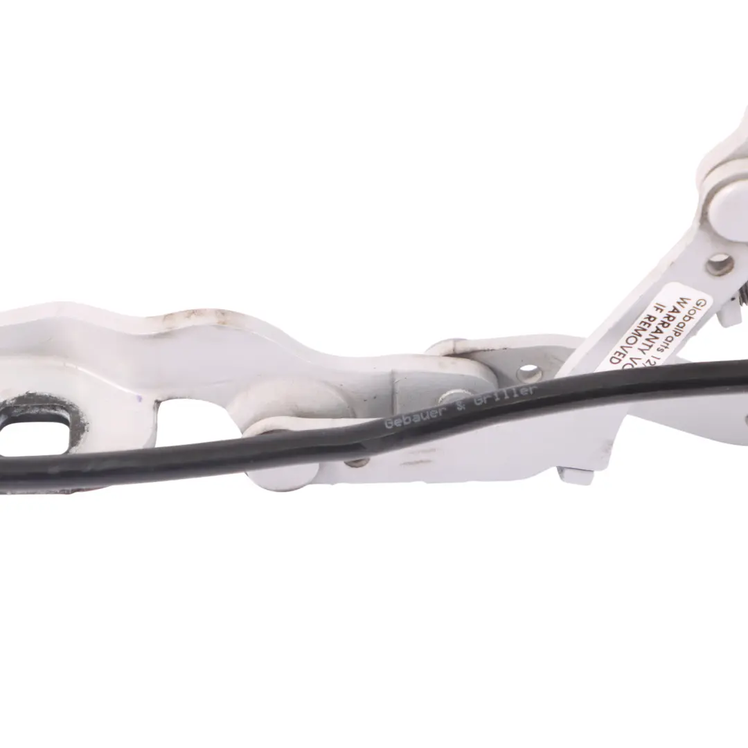 Cofano motore Cerniera anteriore sinistra Titan Silver - 354 per BMW E90 E91 E92 con numero di parte 7210677 BMW E90 E91 E92 Cofano motore Cerniera anteriore sinistra Titan Silver - 354 - SKU 7210677-TS - Numero di parte 7210677