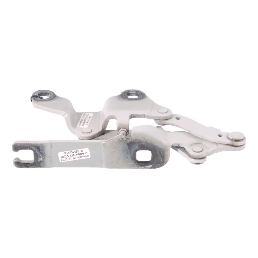Cerniera cofano motore anteriore destra Titan Silver - 354 per BMW E90 E91 E92 E93 con numero di parte 7210678 BMW E90 E91 E92 E93 Cerniera cofano motore anteriore destra Titan Silver - 354 - SKU 7210678-TS - Numero di parte 7210678