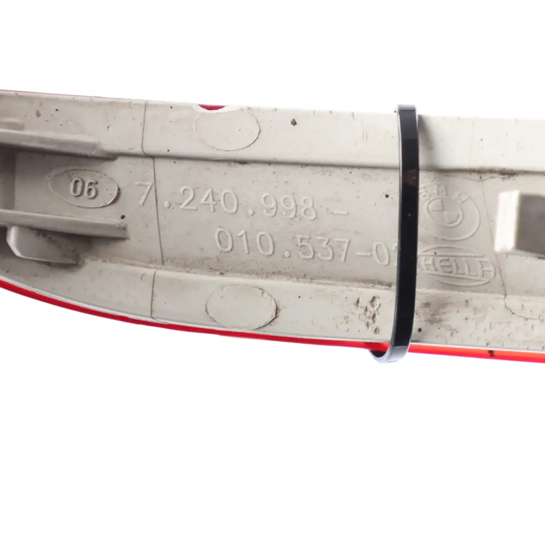 Odblask Zderzaka Tył Tylny Prawy do BMW X5 E70 LCI o numerze 7240998 BMW X5 E70 LCI Odblask Zderzaka Tył Tylny Prawy - SKU 7240998 - Numer Części 7240998