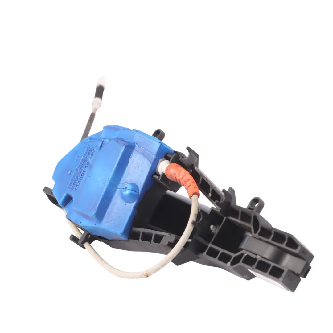 Tirador exterior trasero derecho Azul noche metalizado - B38 para BMW F20 F30 F31 F80 con número de pieza 7242568 BMW F20 F30 F31 F80 Tirador exterior trasero derecho Azul noche metalizado - B38 - SKU 7242568-MBM - Número de pieza 7242568