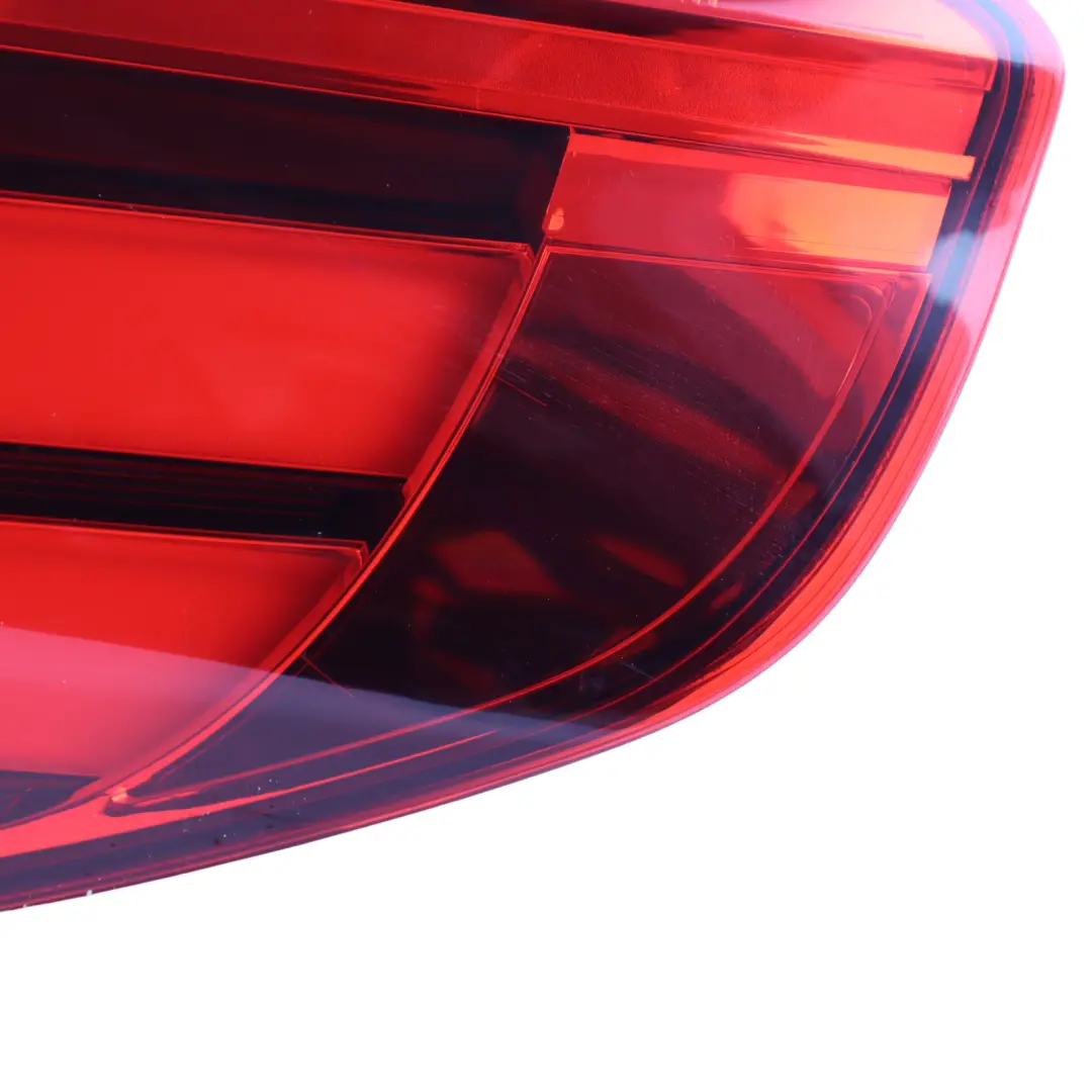 Feu Arrière Latéral Droit pour BMW F34 GT à propos du numéro de pièce 7286038 BMW F34 GT Feu Arrière Latéral Droit - SKU 7286038 - Numéro de pièce 7286038