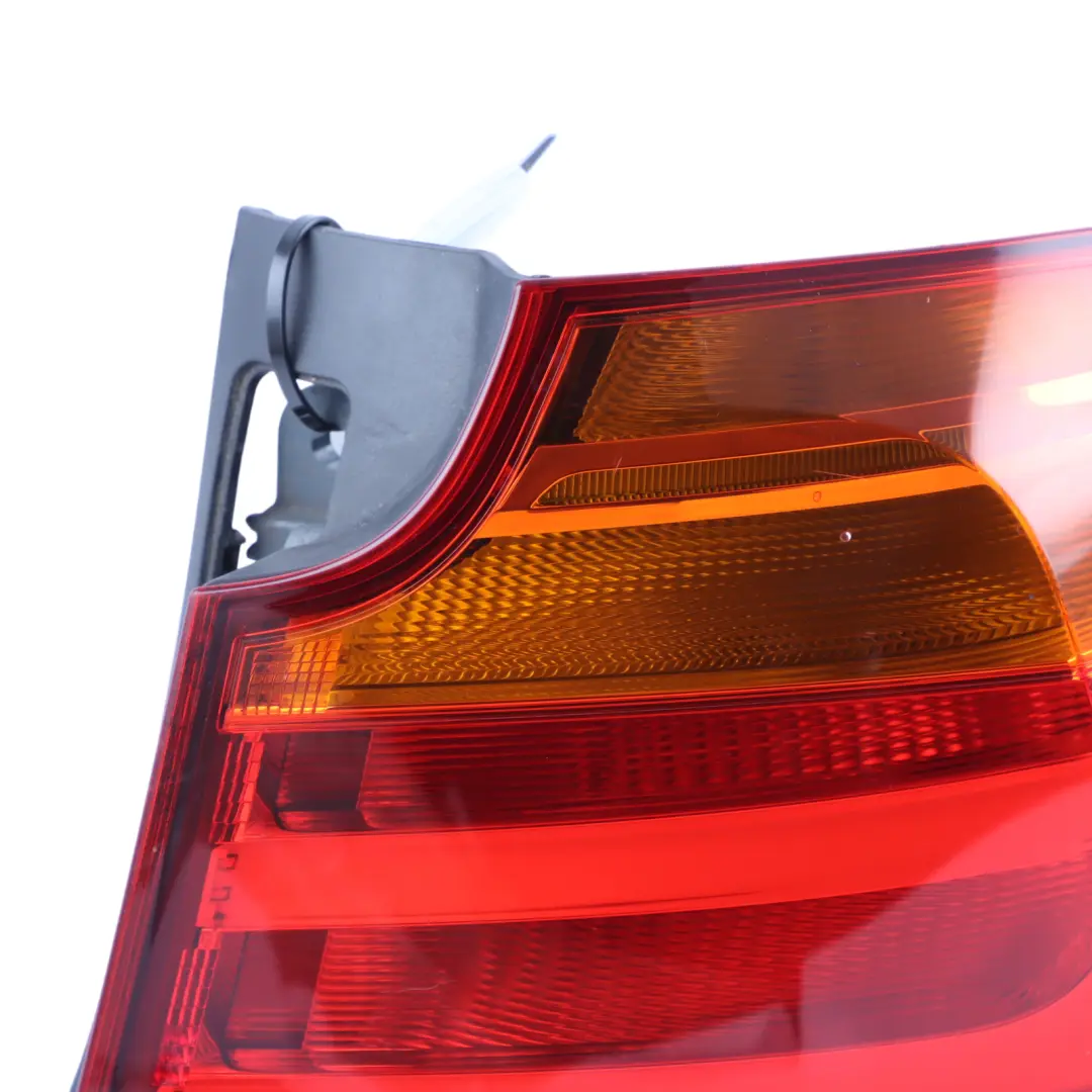 Feu Arrière Latéral Droit pour BMW F34 GT à propos du numéro de pièce 7286038 BMW F34 GT Feu Arrière Latéral Droit - SKU 7286038 - Numéro de pièce 7286038