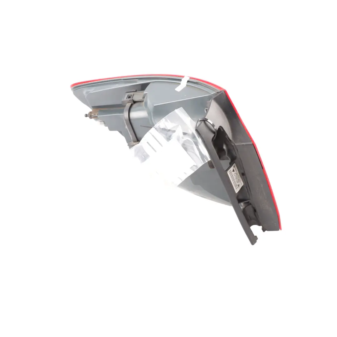 Lampa Światło Prawy Tył do BMW F34 GT o numerze 7286038 BMW F34 GT Lampa Światło Prawy Tył - SKU 7286038 - Numer Części 7286038