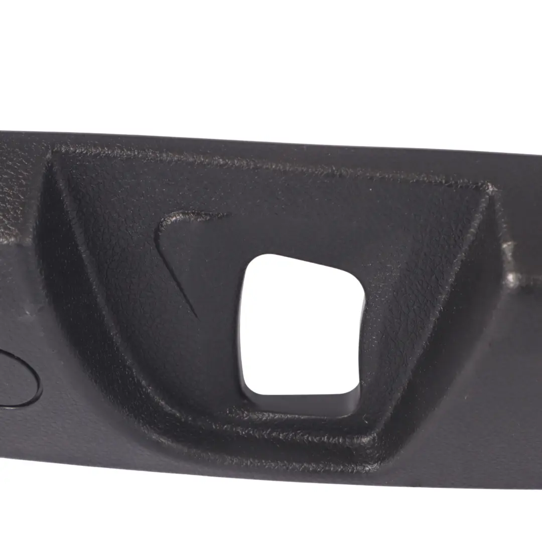 Rivestimento sedile anteriore esterno sinistro Nero per BMW F20 F21 F22 F30 con numero di parte 7293581 BMW F20 F21 F22 F30 Rivestimento sedile anteriore esterno sinistro Nero - SKU 7293581-2 - Numero di parte 7293581