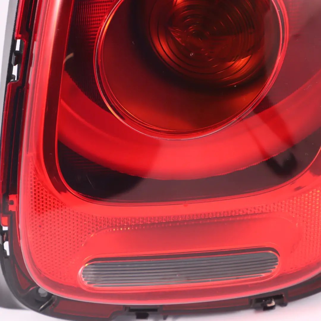 Lampada posteriore Mini F55 F56 F57 posteriore posteriore destro per con numero di parte 7297414 Lampada posteriore Mini F55 F56 F57 posteriore posteriore destro - SKU 7297414 - Numero di parte 7297414