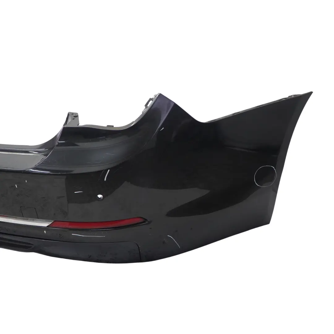 Zderzak Tylny Black Sapphire Czarny Metalik - 475 do BMW F01 LCI o numerze 7311354 BMW F01 LCI Zderzak Tylny Black Sapphire Czarny Metalik - 475 - SKU 7311354-BS - Numer Części 7311354