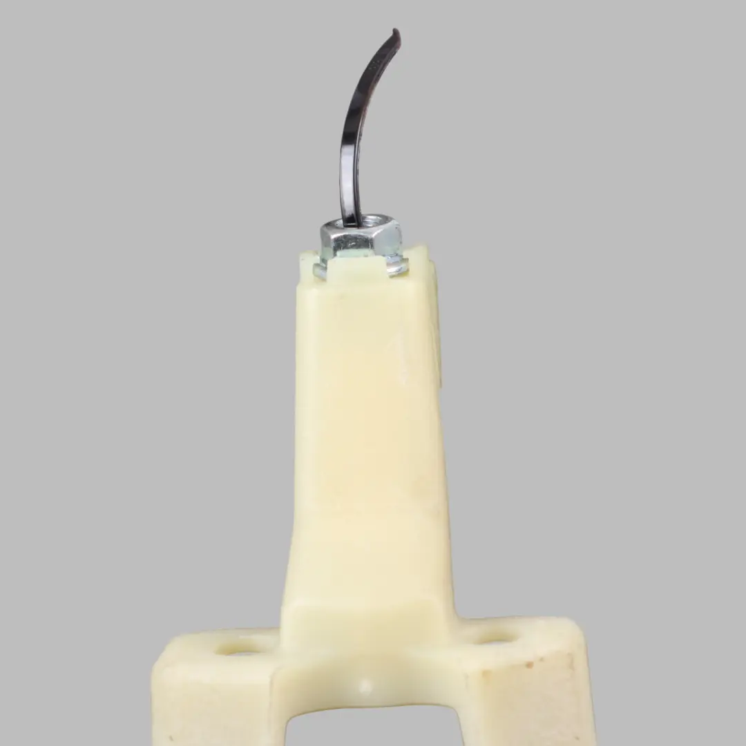 Abrazadera luz trasera BMW F30 F80 M3 Cubierta Soporte trasera izquierda para con número de pieza 7313419 Abrazadera luz trasera BMW F30 F80 M3 Cubierta Soporte trasera izquierda - SKU 7313419 - Número de pieza 7313419