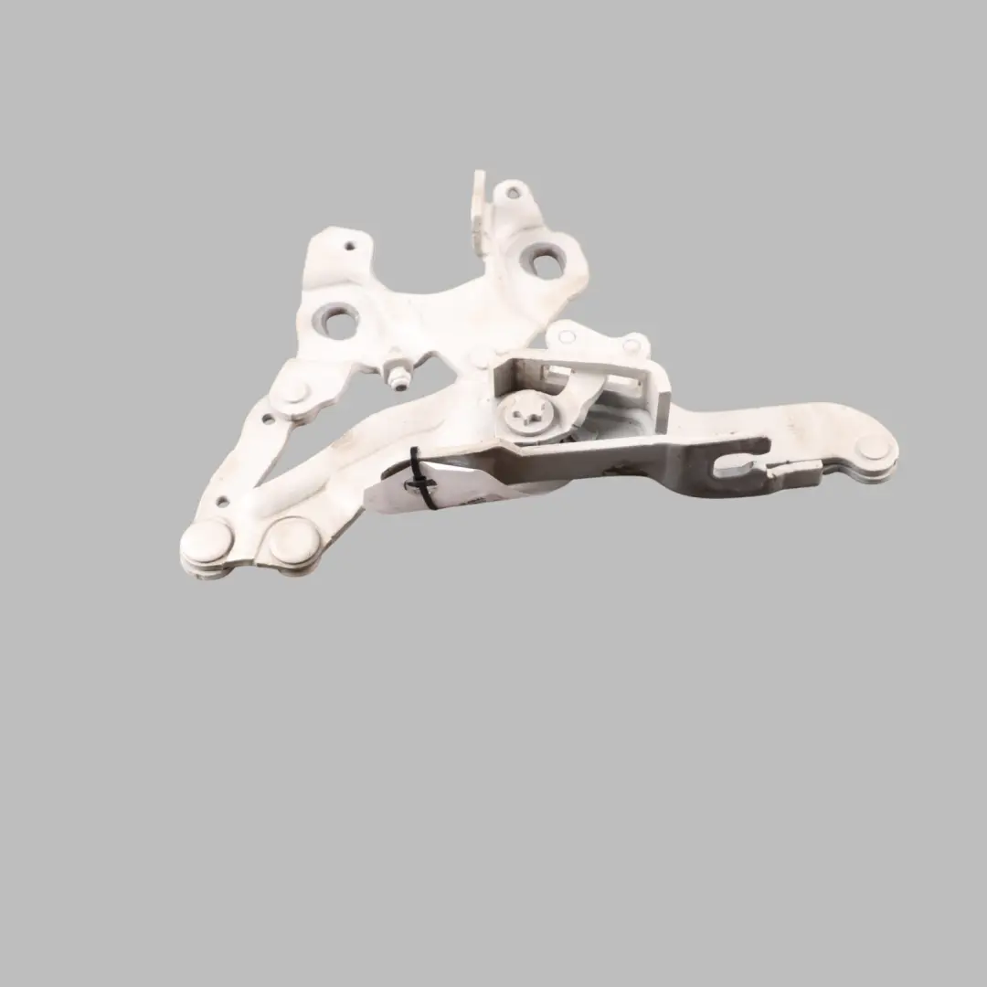 Hood Hinge Right O/S Bonnet Alpinweiss 3 White - 300 to BMW E82 E88 Engine with Part number 7325870 BMW E82 E88 Engine Hood Hinge Right O/S Bonnet Alpinweiss 3 White - 300 - SKU 7325870-AW - Part number 7325870