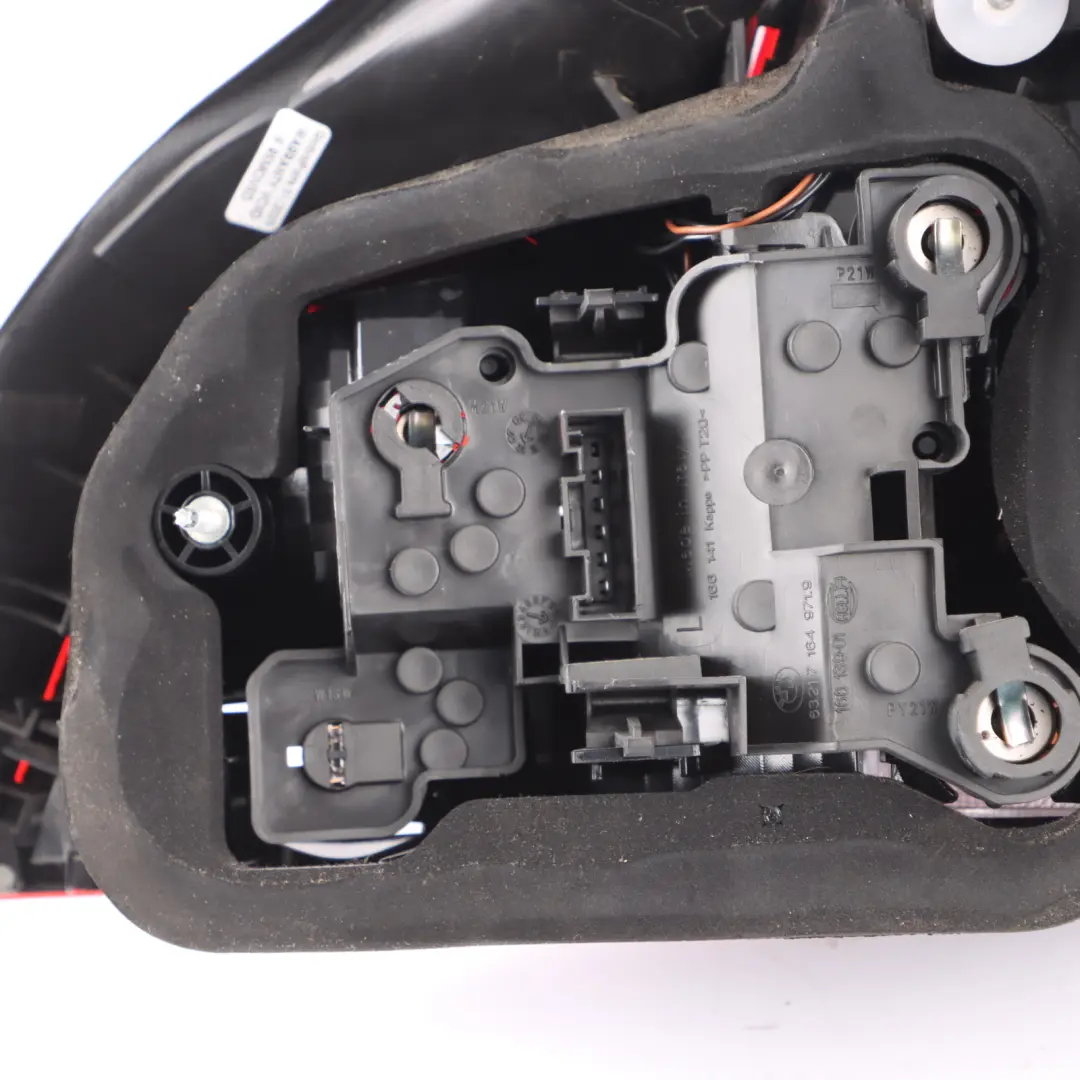 Tailight BMW E82 E88 Rear Lamp Passenger Left N/S Rear Light to with Part number 7327273 Tailight BMW E82 E88 Rear Lamp Passenger Left N/S Rear Light - SKU 7327273 - Part number 7327273