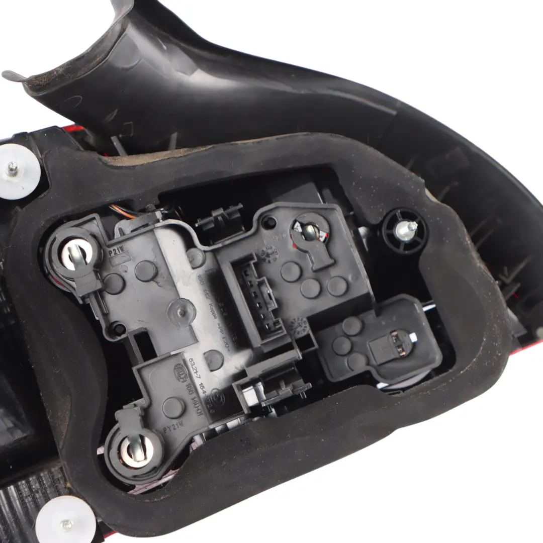 Tailight BMW E82 E88 Rear Lamp Passenger Right O/S Rear Light to with Part number 7327274 Tailight BMW E82 E88 Rear Lamp Passenger Right O/S Rear Light - SKU 7327274 - Part number 7327274